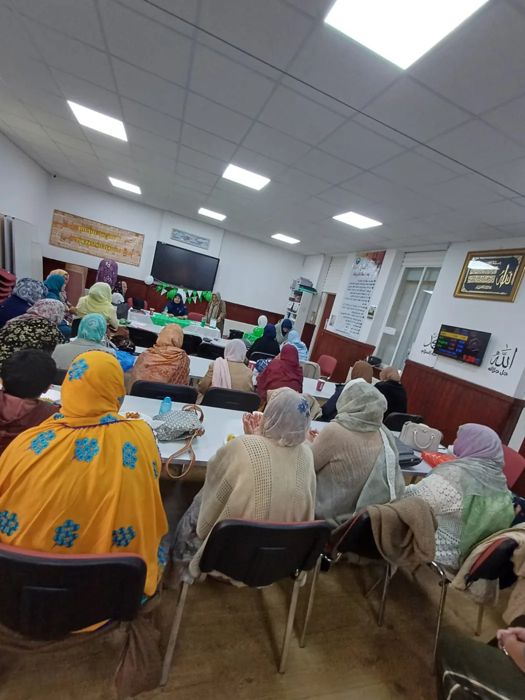 د مکمیلان سرطان ملاتړ کافي سهار